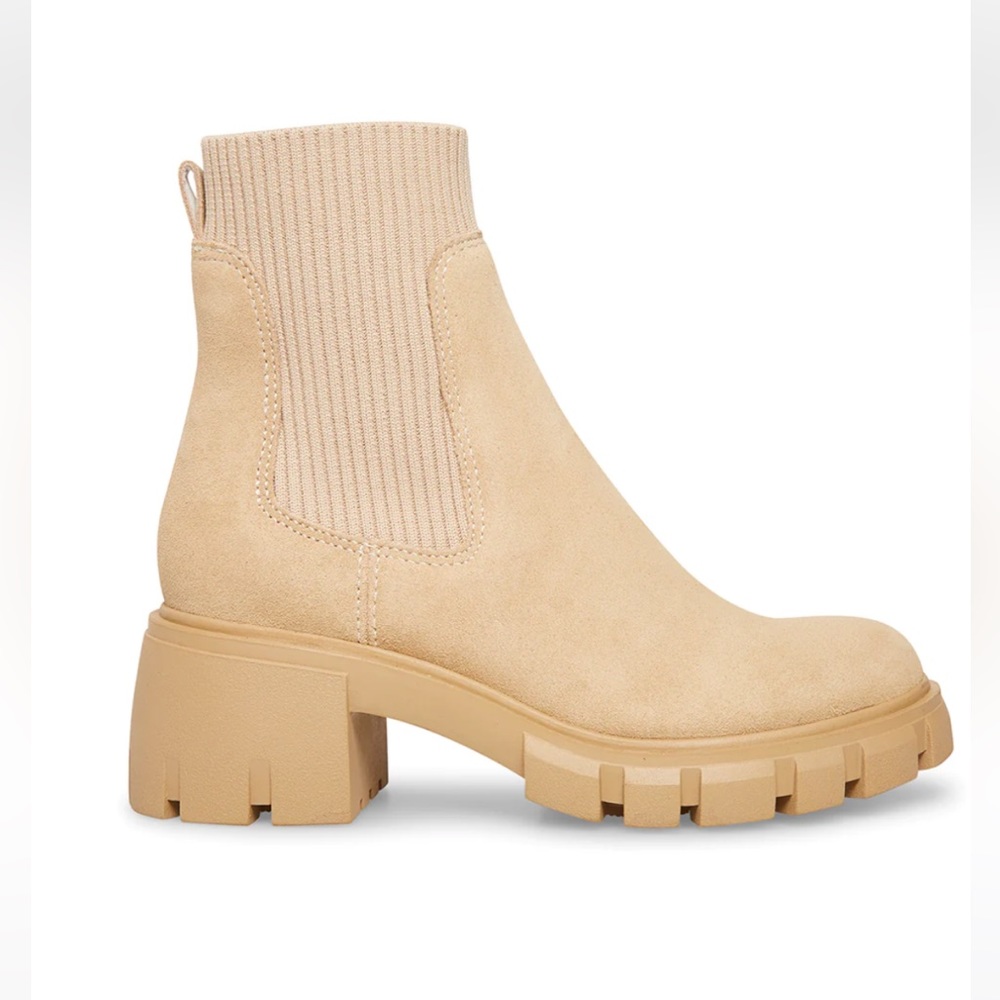 Steve Madden Hutch Sand Lug Sole Sock Chelsea Boot Size 6
